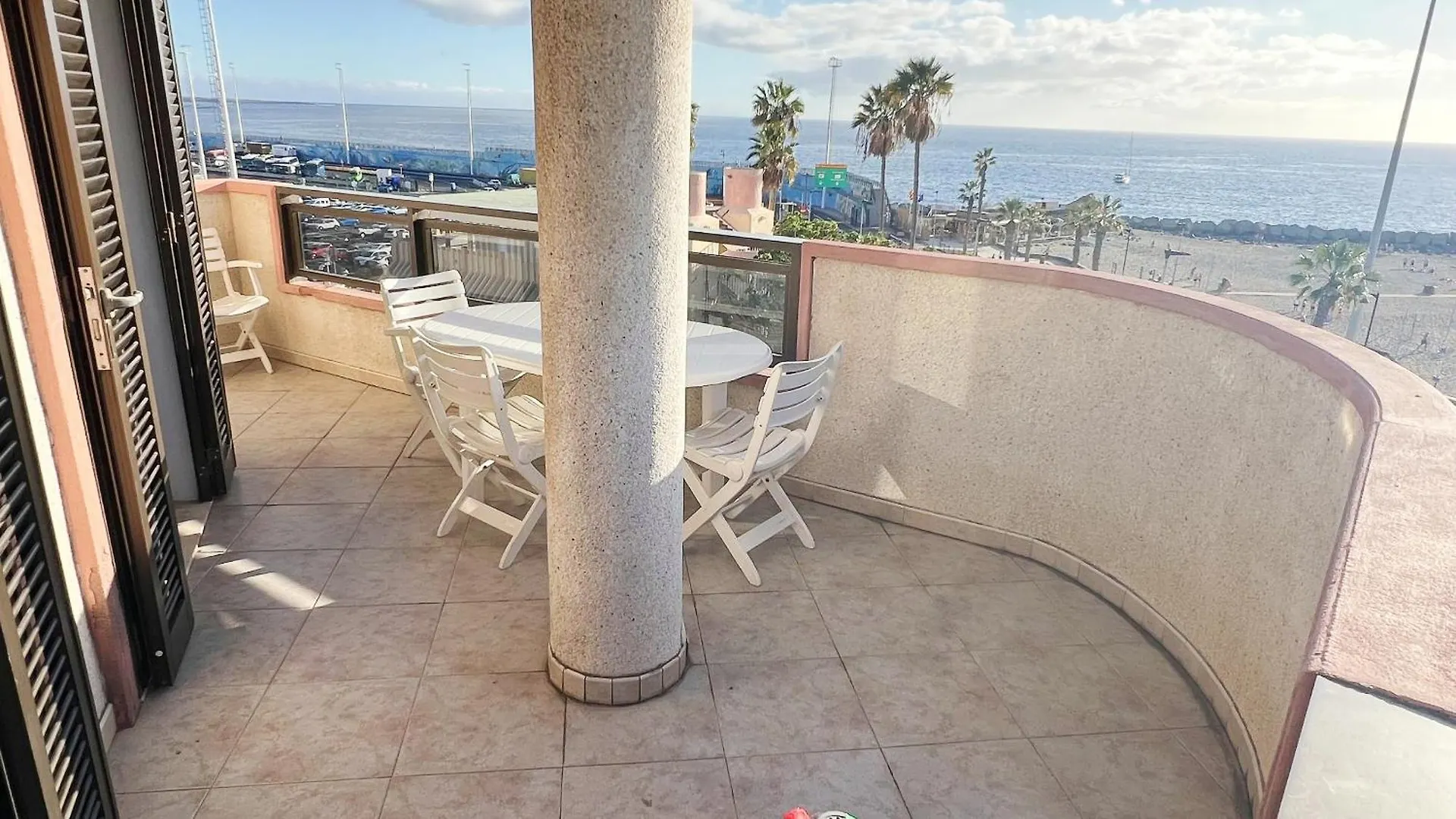 Agua Marina Playa De Las Vistas لوس كريستيانوس